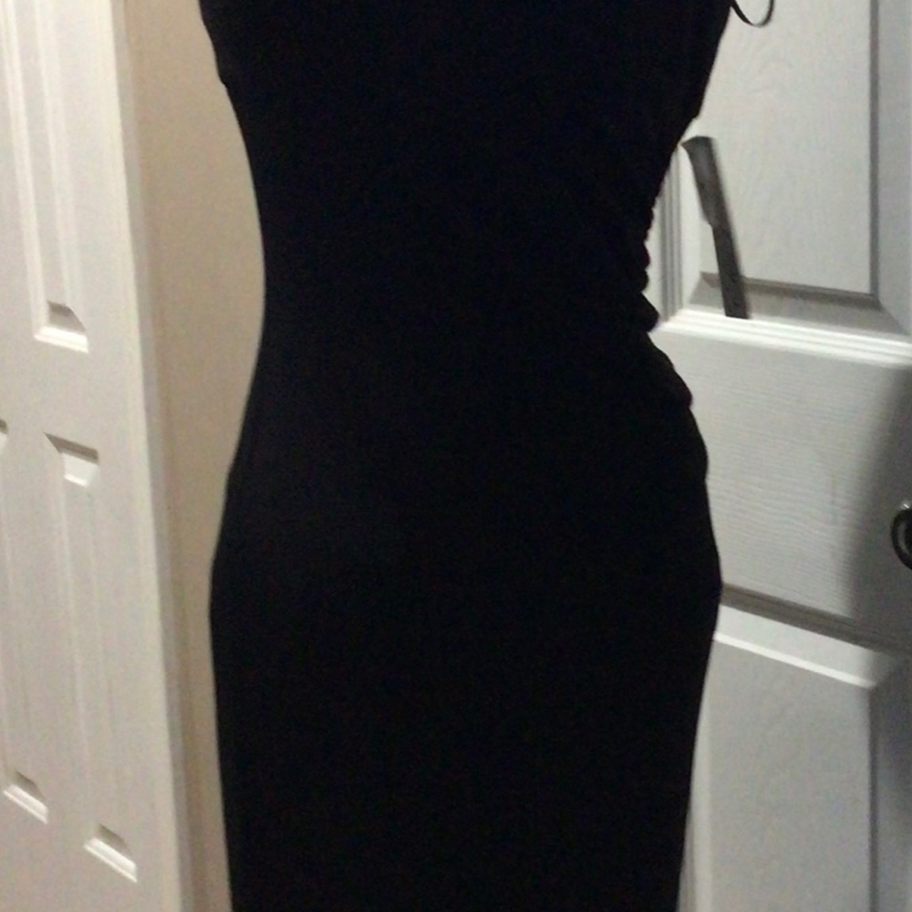 little black dress - Picture 3 of 14